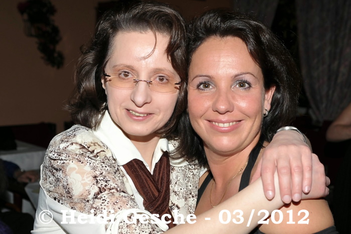 Heidi + Nina (1).JPG